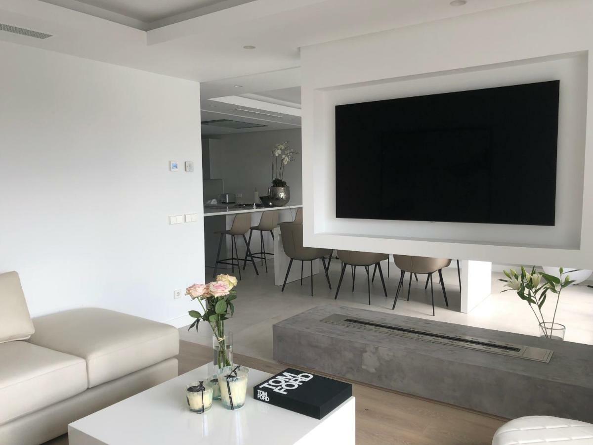 Modern Apartment Puente Romano Marbella Exterior photo